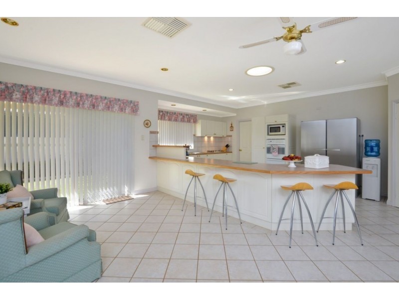 21 Heston Court, Somerville WA 6430