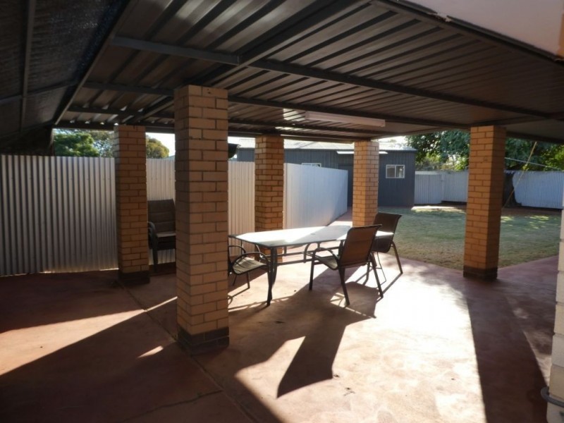 2 Moss Street, South Kalgoorlie WA 6430
