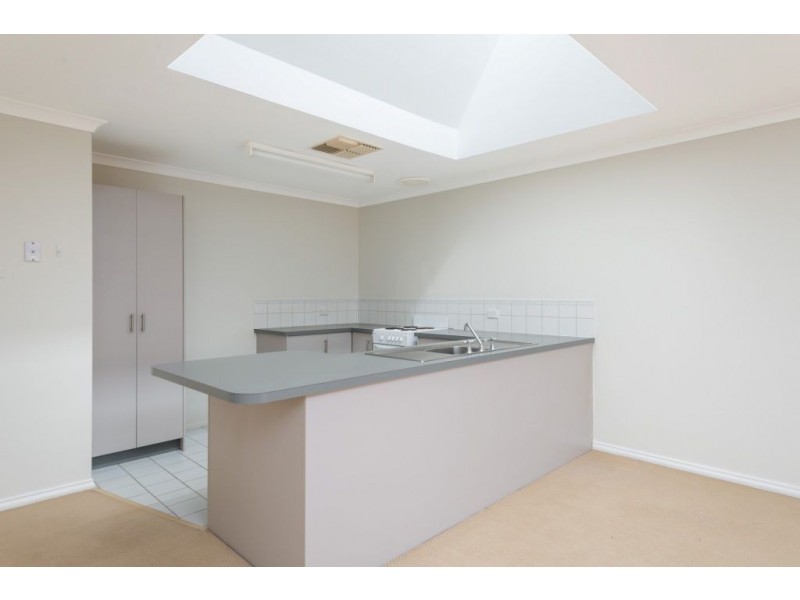 2/16 Varden Street, Lamington WA 6430