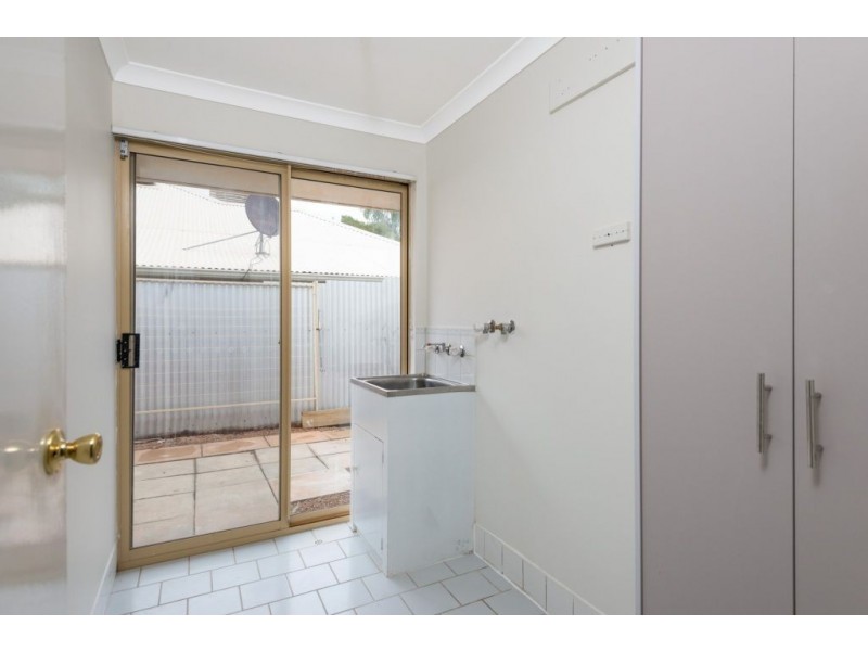 2/16 Varden Street, Lamington WA 6430