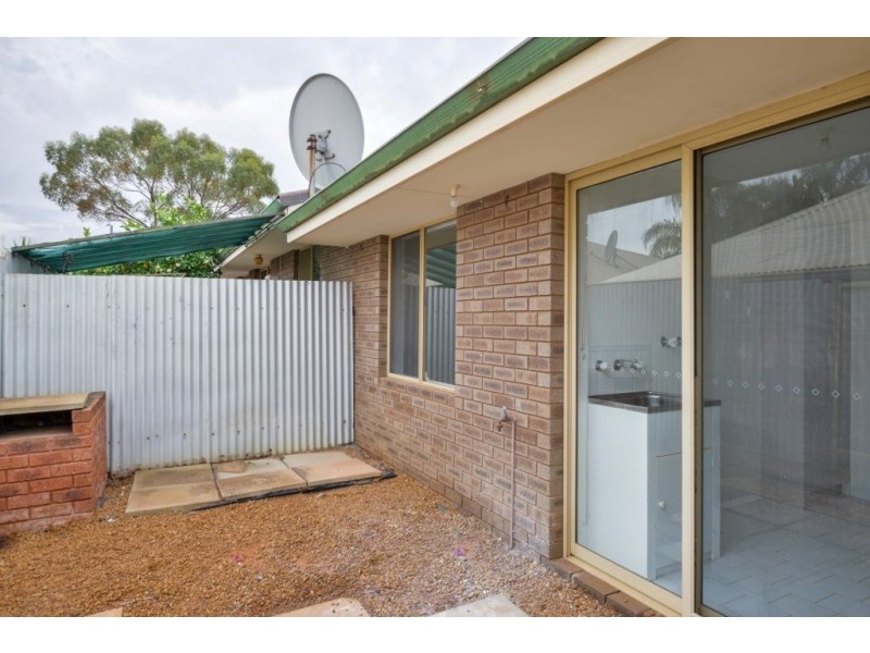 2/16 Varden Street, Lamington WA 6430