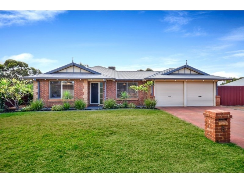 6 Cavalier Crescent, Boulder WA 6432