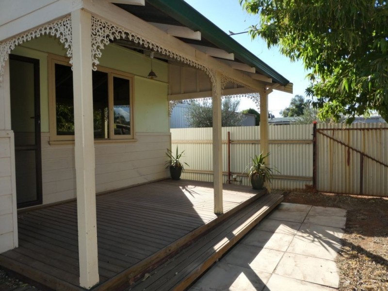 9A North Terrace, Boulder WA 6432