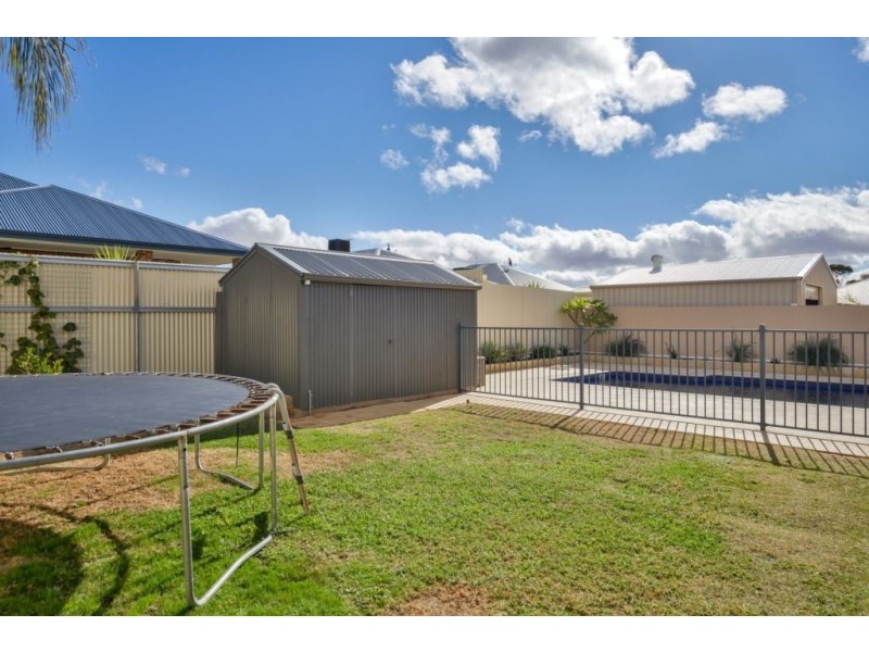23 Riverina Way, Hannans WA 6430