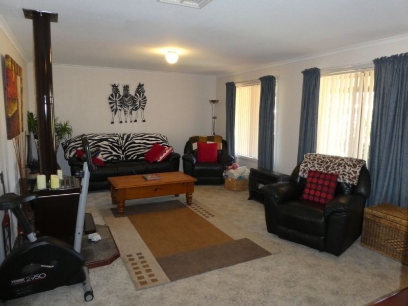 13 Cavalier Crescent, Boulder WA 6432