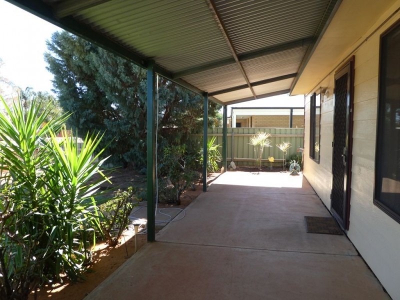 13 Cavalier Crescent, Boulder WA 6432