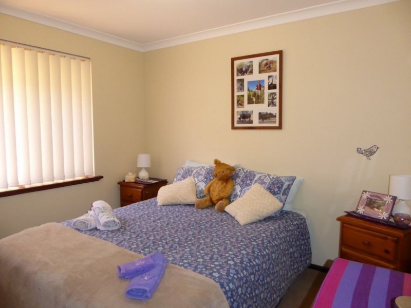 7B Burkett Drive, Hannans WA 6430