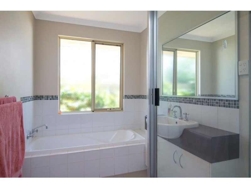 15 Nganka Way, Hannans WA 6430