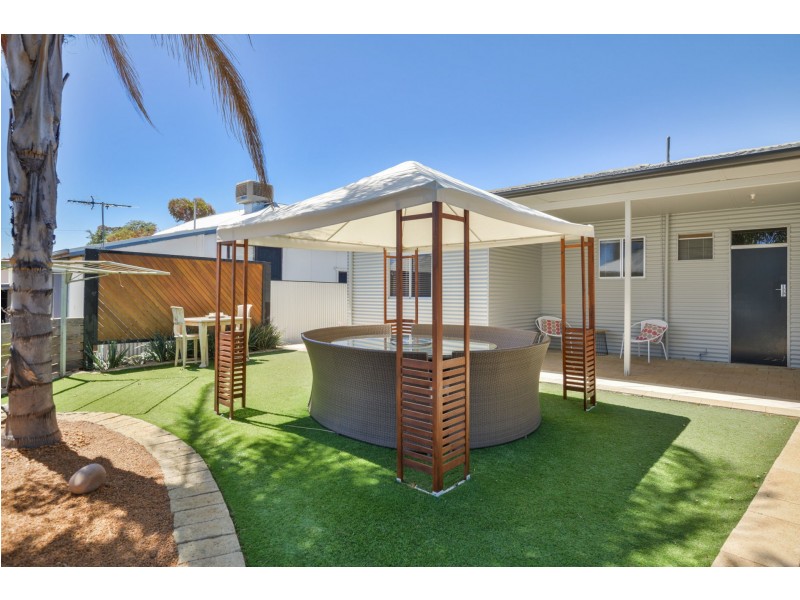 58 Killarney Street, Hannans WA 6430