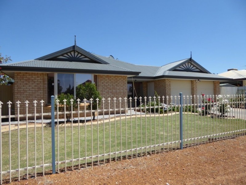 27 Mosconi Circle, Somerville WA 6430