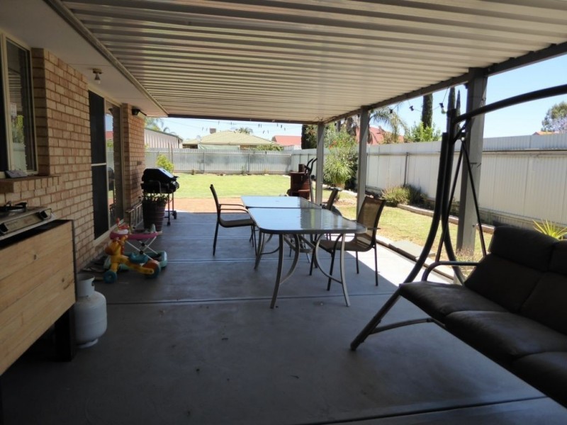 27 Mosconi Circle, Somerville WA 6430