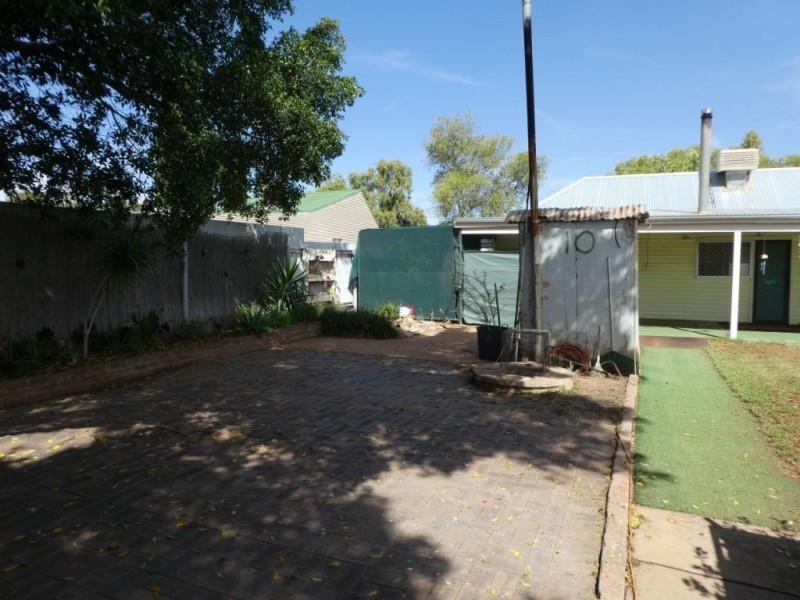 10 Carrington St, South Kalgoorlie WA 6430