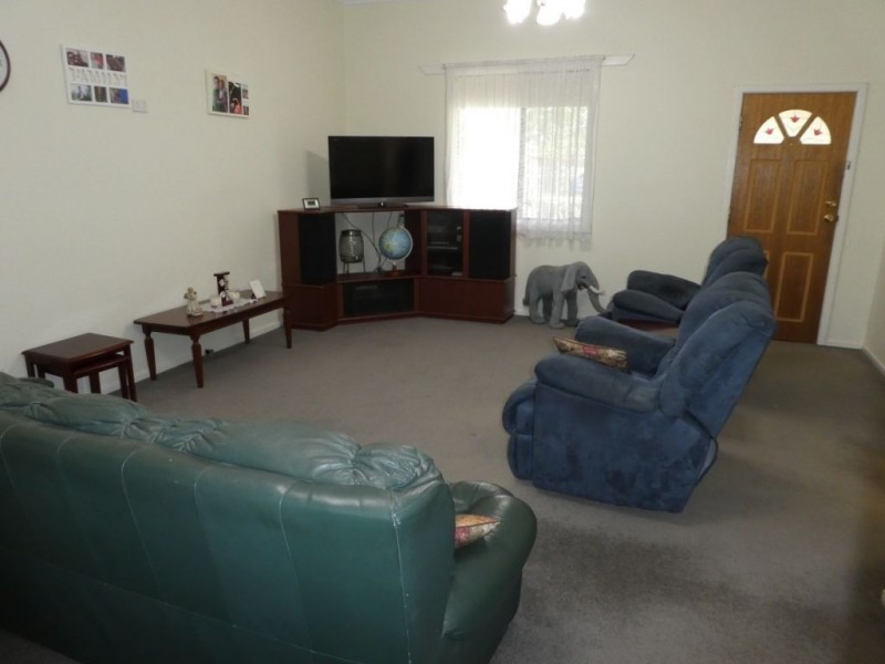 14 Holmes Street, Boulder WA 6432