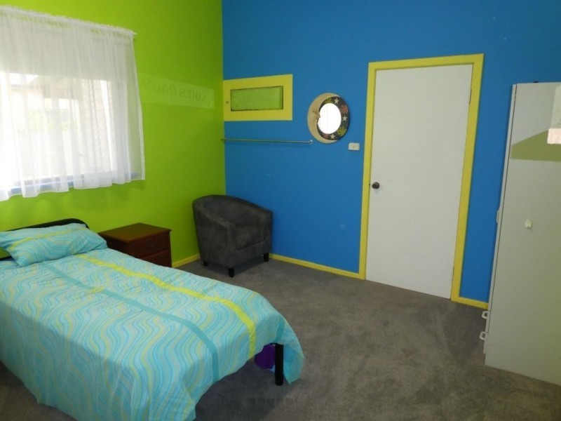 14 Holmes Street, Boulder WA 6432