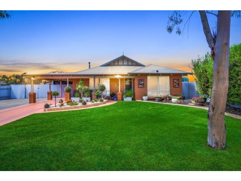 35 Cavalier Crescent, Boulder WA 6432