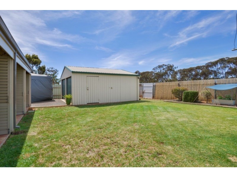 35 Cavalier Crescent, Boulder WA 6432