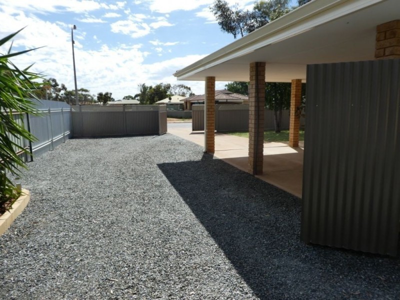 16 Joyce Drive, Boulder WA 6432