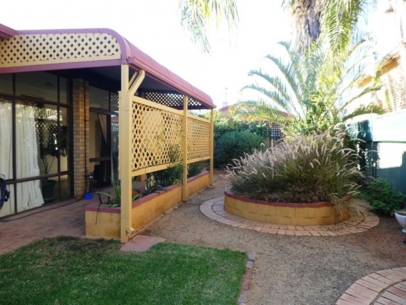 92 Piesse Street, Boulder WA 6432