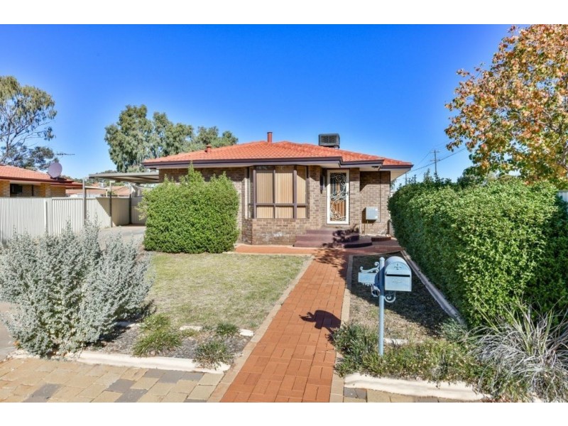 7 Nankiville Road, Hannans WA 6430