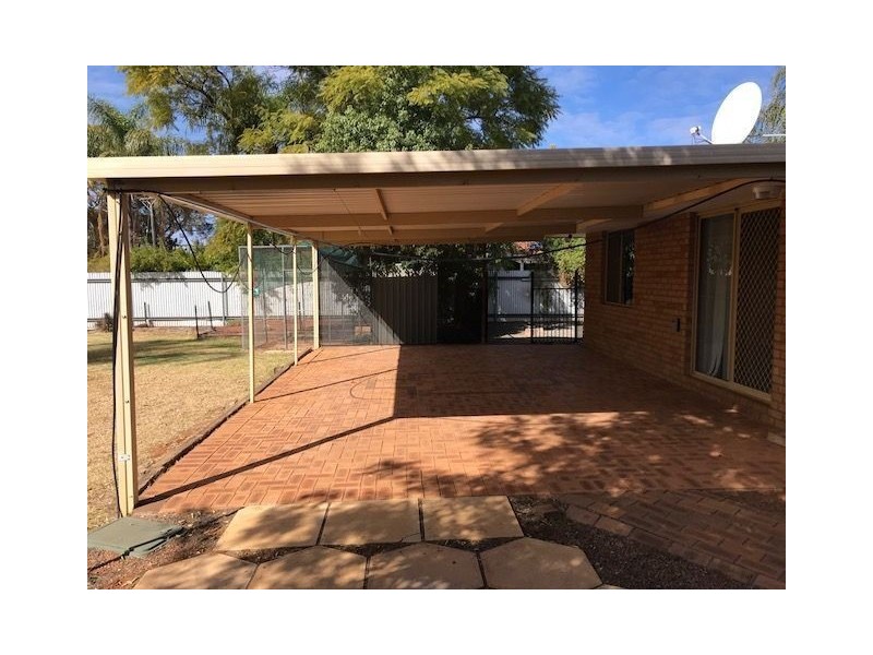 10 Compton Court, Hannans WA 6430