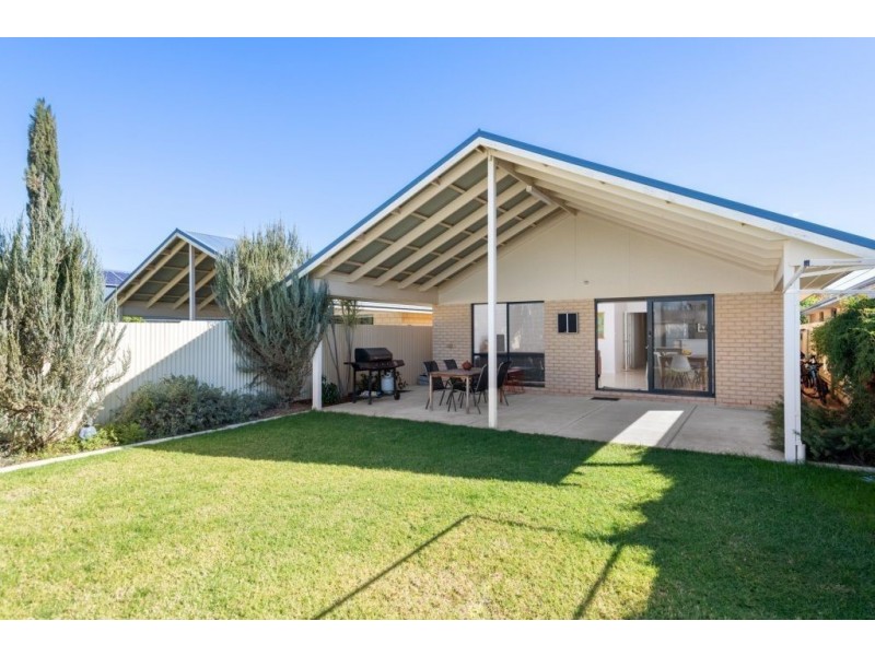 133A Campbell Street, West Lamington WA 6430