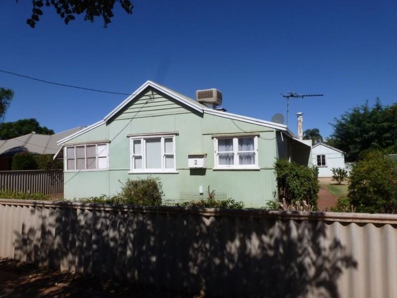2 Russell Street, Lamington WA 6430