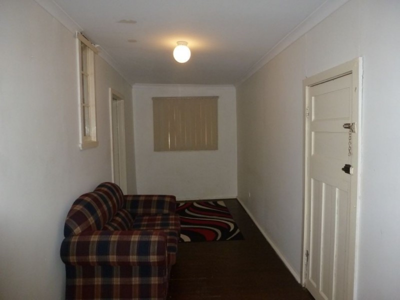 2 Russell Street, Lamington WA 6430