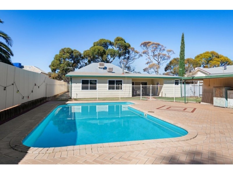 86 Ward Street, Lamington WA 6430