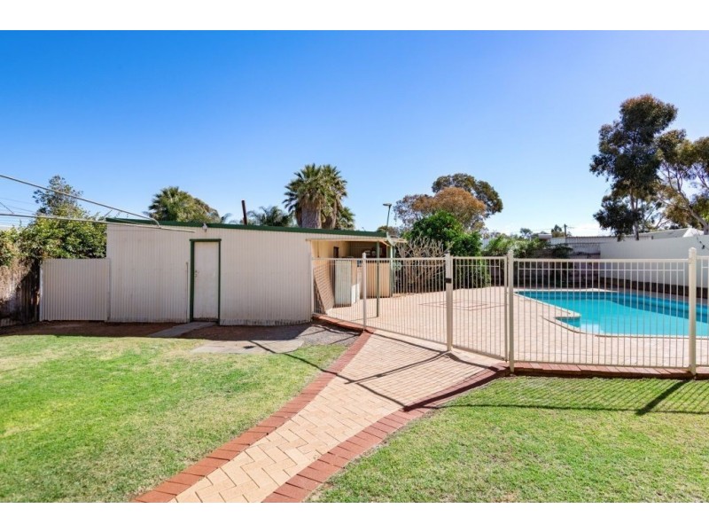 86 Ward Street, Lamington WA 6430