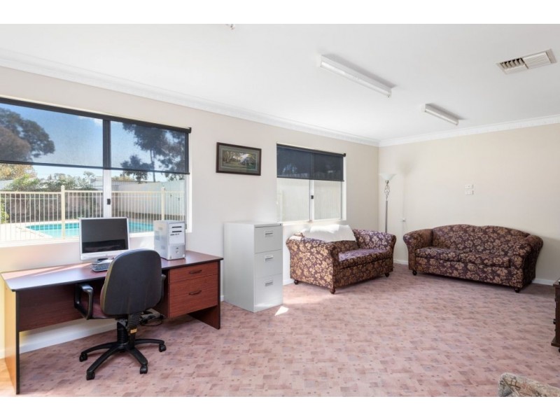 86 Ward Street, Lamington WA 6430