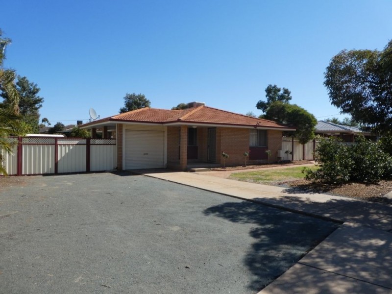 10 Flanagan Parade, Hannans WA 6430