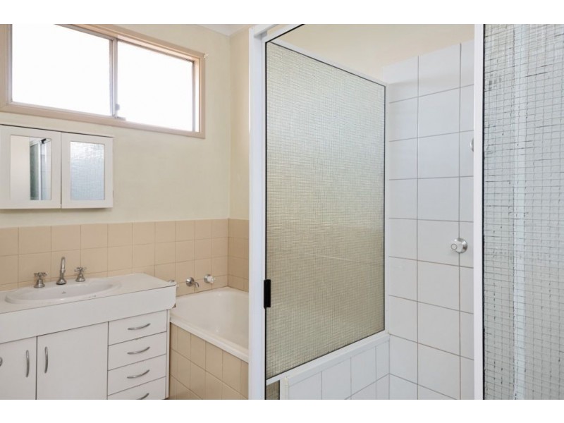 116 Ward Street, Lamington WA 6430