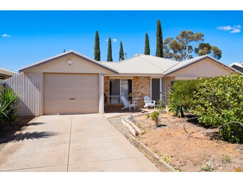 6B Carlyle Court, Boulder WA 6432