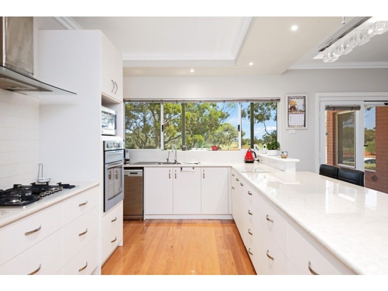 118 Aslett Drive, Karlkurla WA 6430