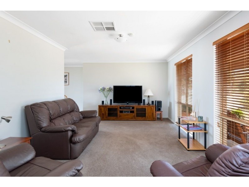 2 Jugan Place, Hannans WA 6430