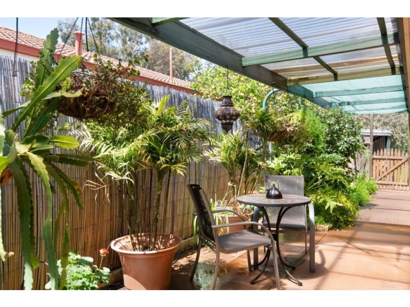 2 Jugan Place, Hannans WA 6430