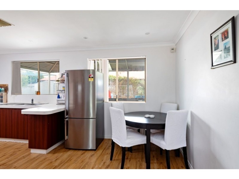 27 Davyhurst Drive, Hannans WA 6430