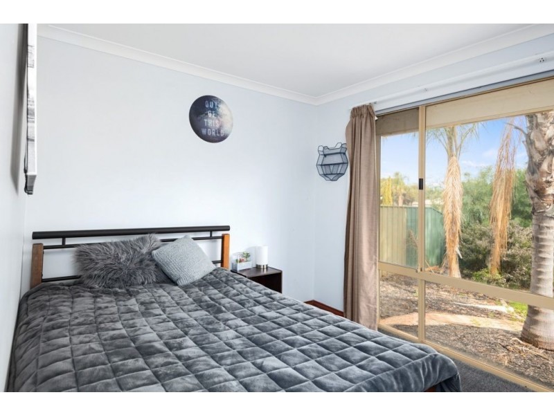 27 Davyhurst Drive, Hannans WA 6430