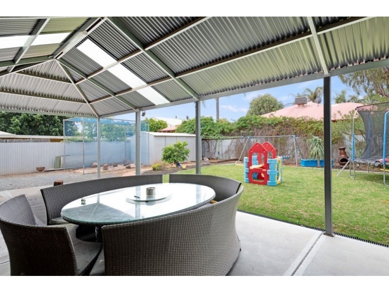 27 Davyhurst Drive, Hannans WA 6430