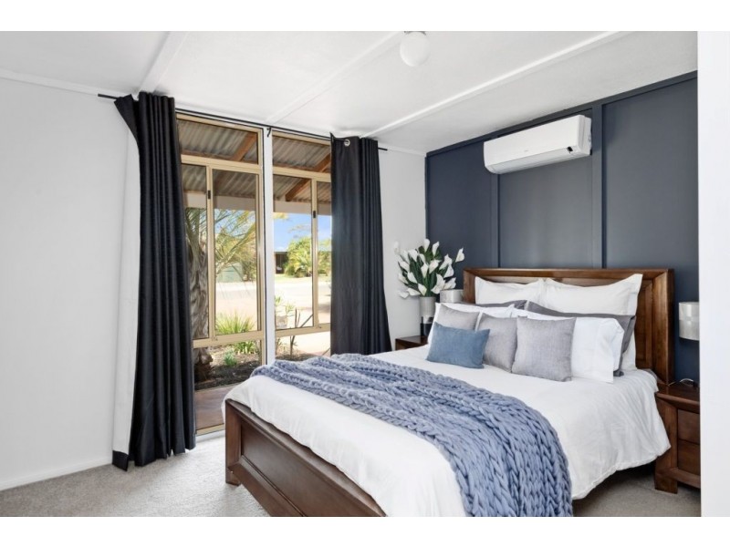 14 Holroyd Way, Boulder WA 6432