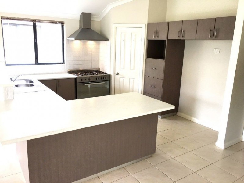 8b Bracklemann Drive, Boulder WA 6432