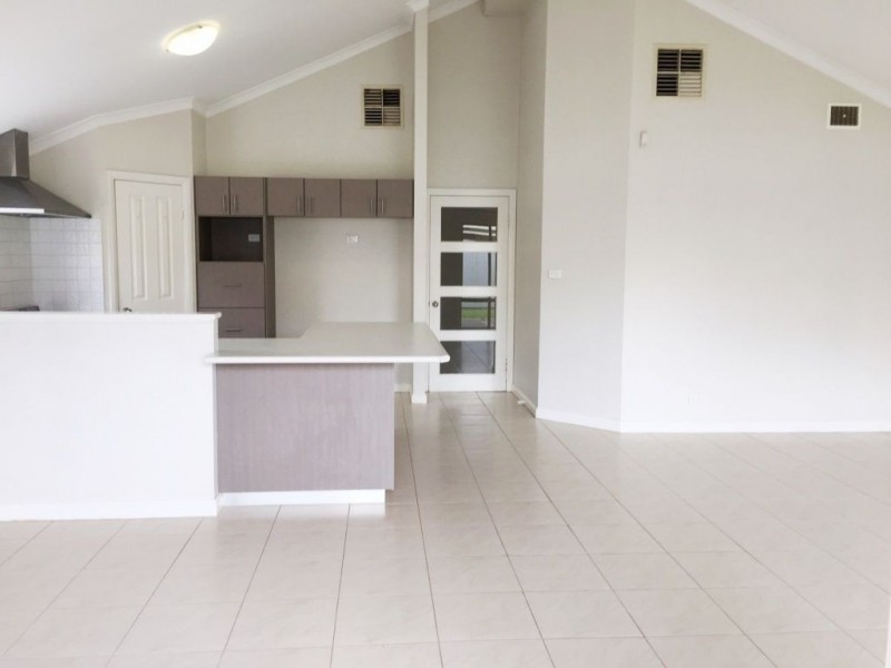 8b Bracklemann Drive, Boulder WA 6432