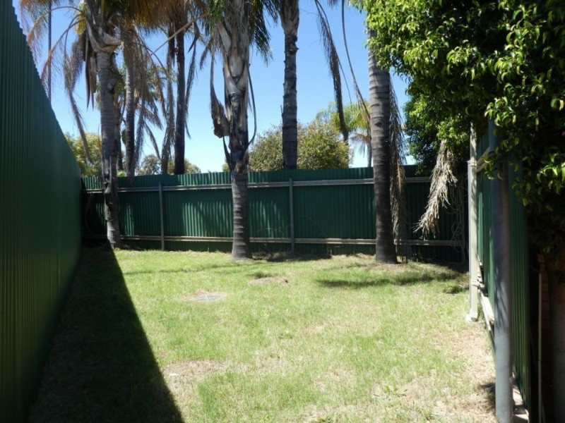 1/21  Tupper Street, Boulder WA 6432