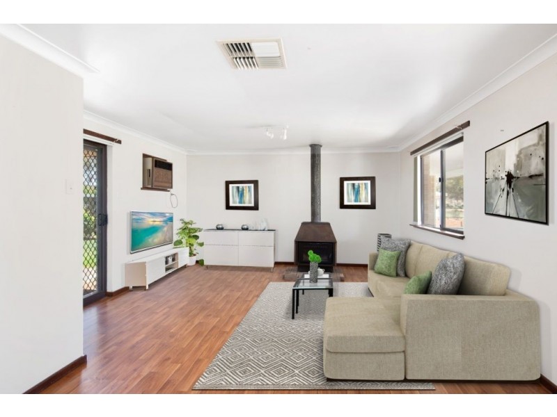 12 Kirwan Court, Hannans WA 6430