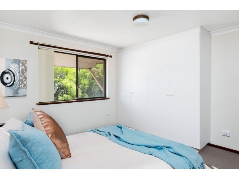 12 Kirwan Court, Hannans WA 6430