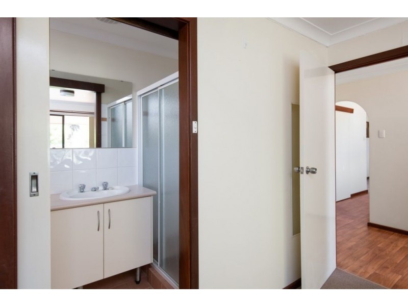 12 Kirwan Court, Hannans WA 6430