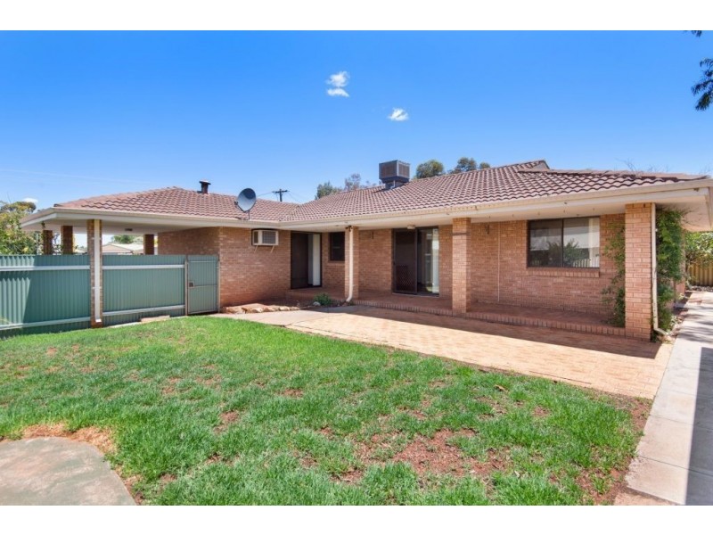 12 Kirwan Court, Hannans WA 6430