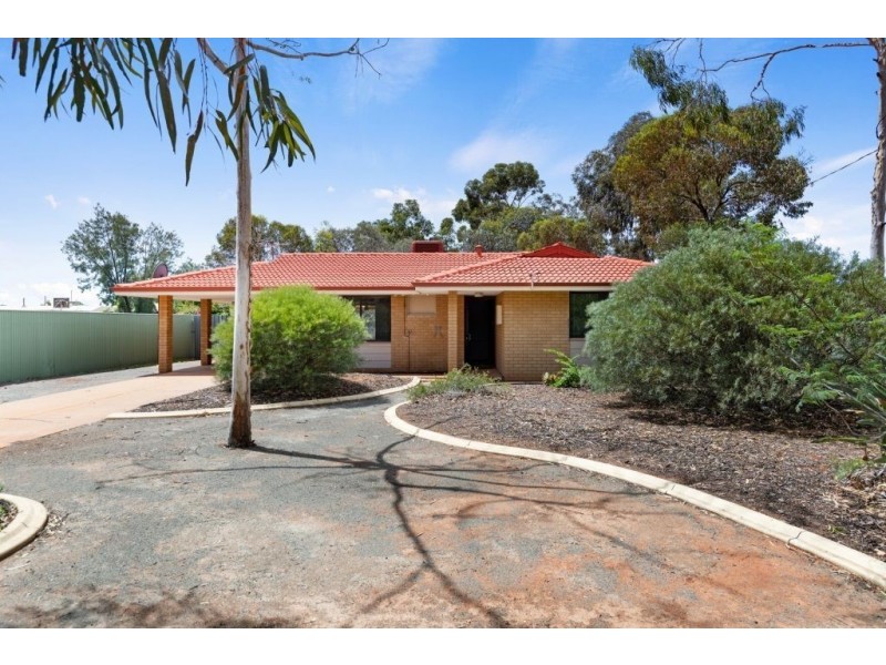 151 Addis Street, West Lamington WA 6430