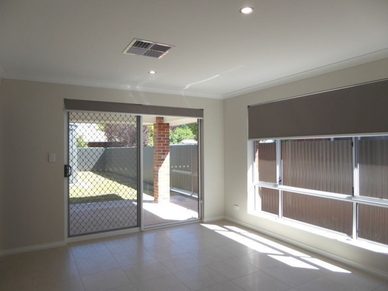 333A Collins Street, West Lamington WA 6430