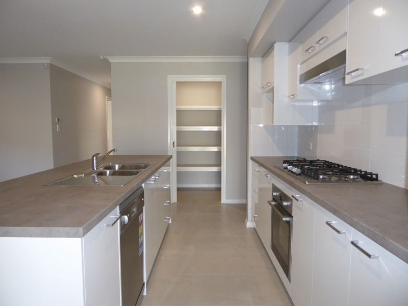 333B Collins Street, West Lamington WA 6430